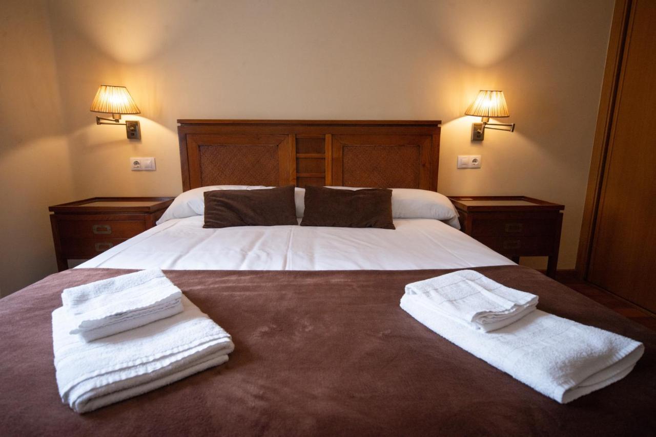 Cabalo Furado Tui Hotell Eksteriør bilde